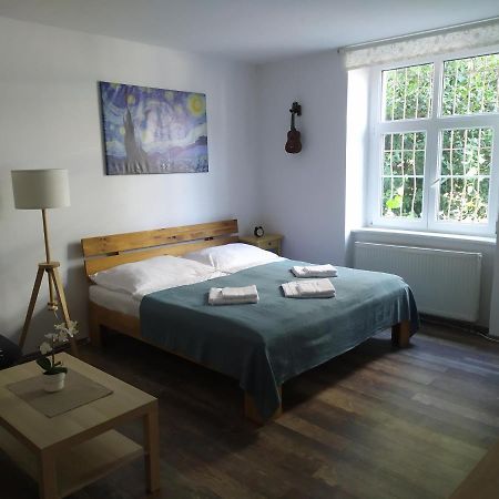 Pisqor Apartment - Self Check-In Bratislava Ngoại thất bức ảnh