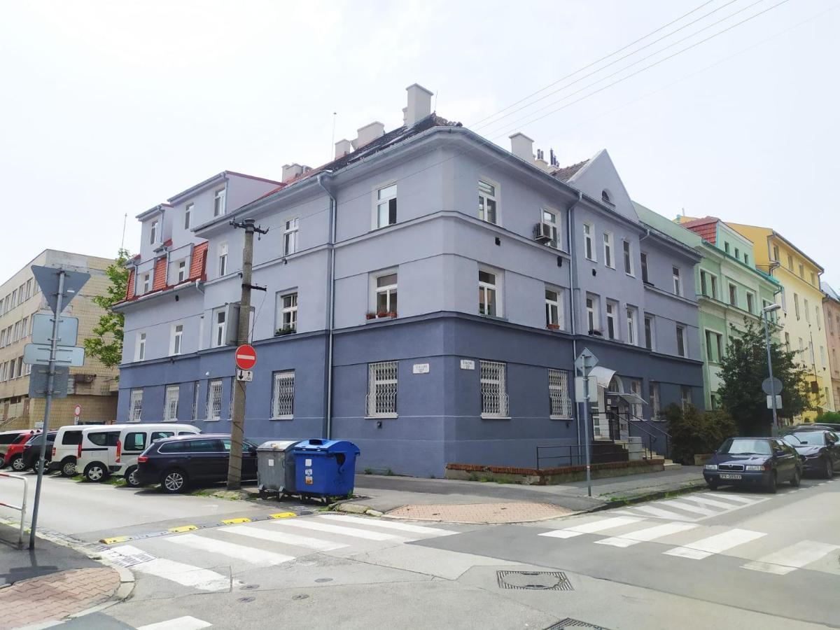 Pisqor Apartment - Self Check-In Bratislava Ngoại thất bức ảnh