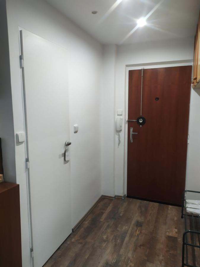 Pisqor Apartment - Self Check-In Bratislava Ngoại thất bức ảnh