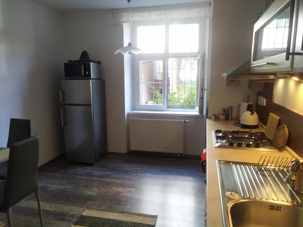 Pisqor Apartment - Self Check-In Bratislava Ngoại thất bức ảnh